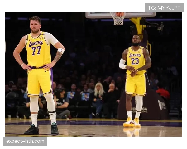 艾莉森·施米特在自由泳项目中再创新高，刷新个人纪录