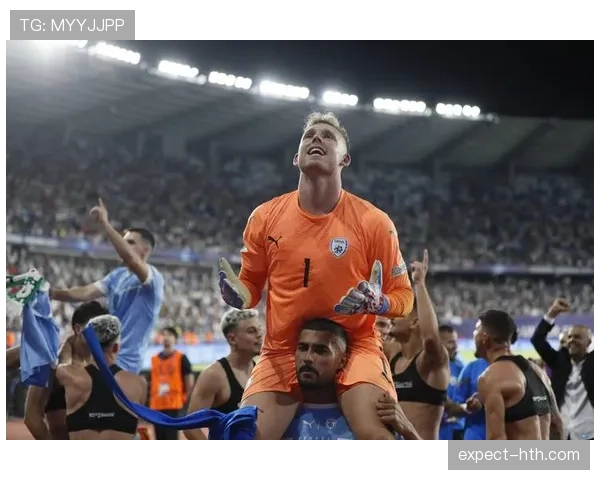 诺伊尔门将技术再创佳绩，职业生涯状态回暖引关注