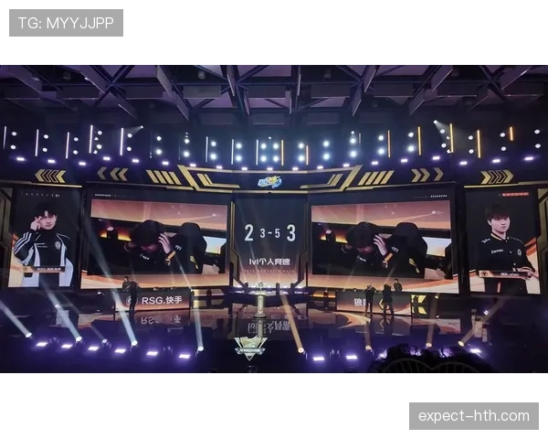 新赛季MVP争夺白热化,群星闪耀赛场引关注 新赛季MVP争夺白热化,群星闪耀赛场引关注