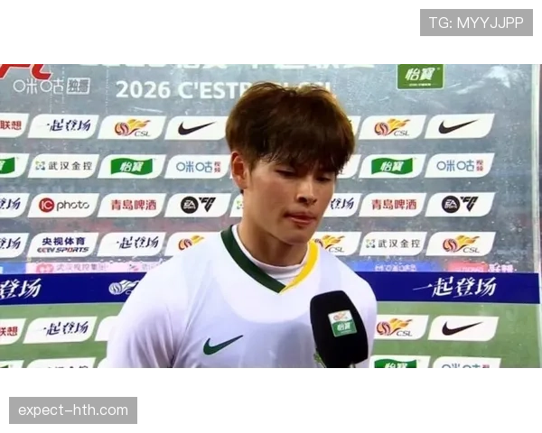 贝肯鲍尔关键比赛表现稳健,奠定胜局能力备受期待 贝肯鲍尔关键比赛表现稳健,奠定胜局能力备受期待